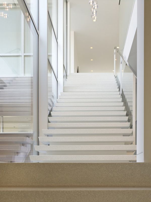 White-Stair White Stair Modern Lifestyle in Cleveland: Neat Rectangular House Embracing the Impeccable White