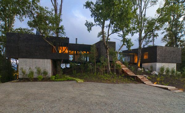 Ranco House Elton Lienz (1) Ranco House Elton Lienz 1 Welcoming Ranco House in Chile Showcasing Charming Rustic Details