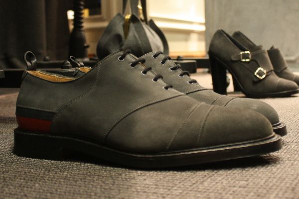 New York Fashion Week Brooks Brothers Black Fleece Fall/Winter 2013 Brooks Brothers Black Fleece Thom Browne Fall Winter 2013 Saddle Shoe Hybrid New York Fashion Week Brooks Brothers Black Fleece Fall/Winter 2013